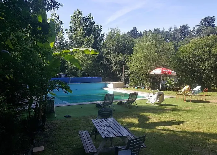 D'hotes - فندق مبيت وإفطار Getigne